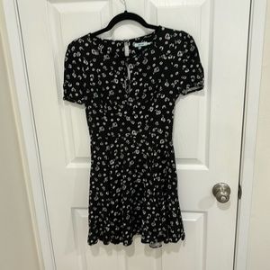 Kimchi blue floral keyhole dress